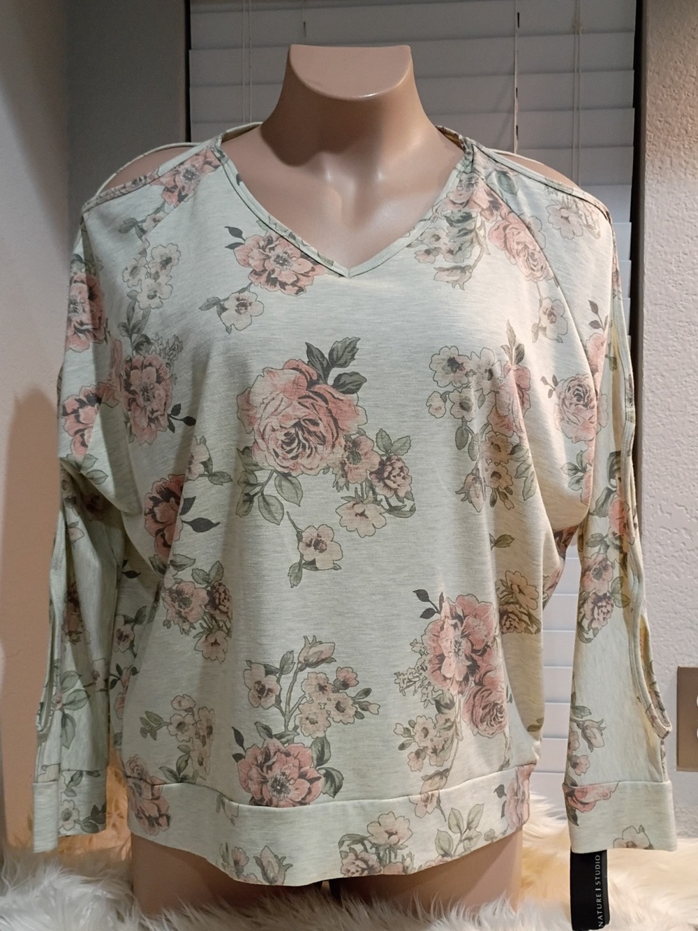 Signature Studio Women’s XL Top